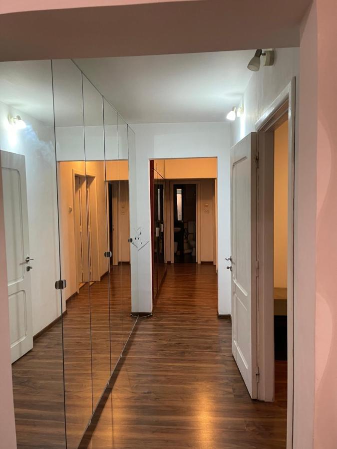 Majestic Luxury Apartment Close To Presidential Palace Bucharest Exterior photo